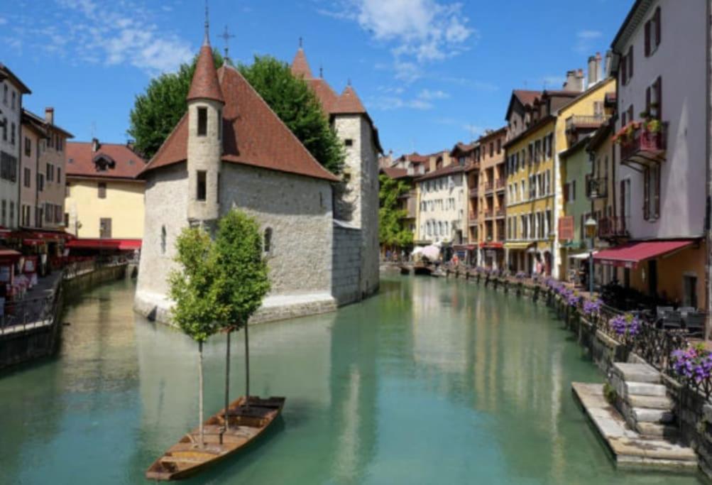 Appartement Independant 30 M² A 500M Du Lac, 2 Velos Et Parking Fournis Sevrier Luaran gambar